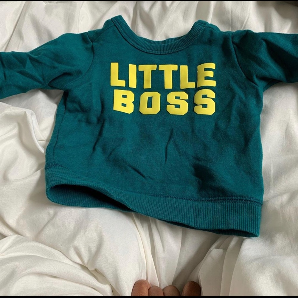 Boys size 9 mos sweatshirt